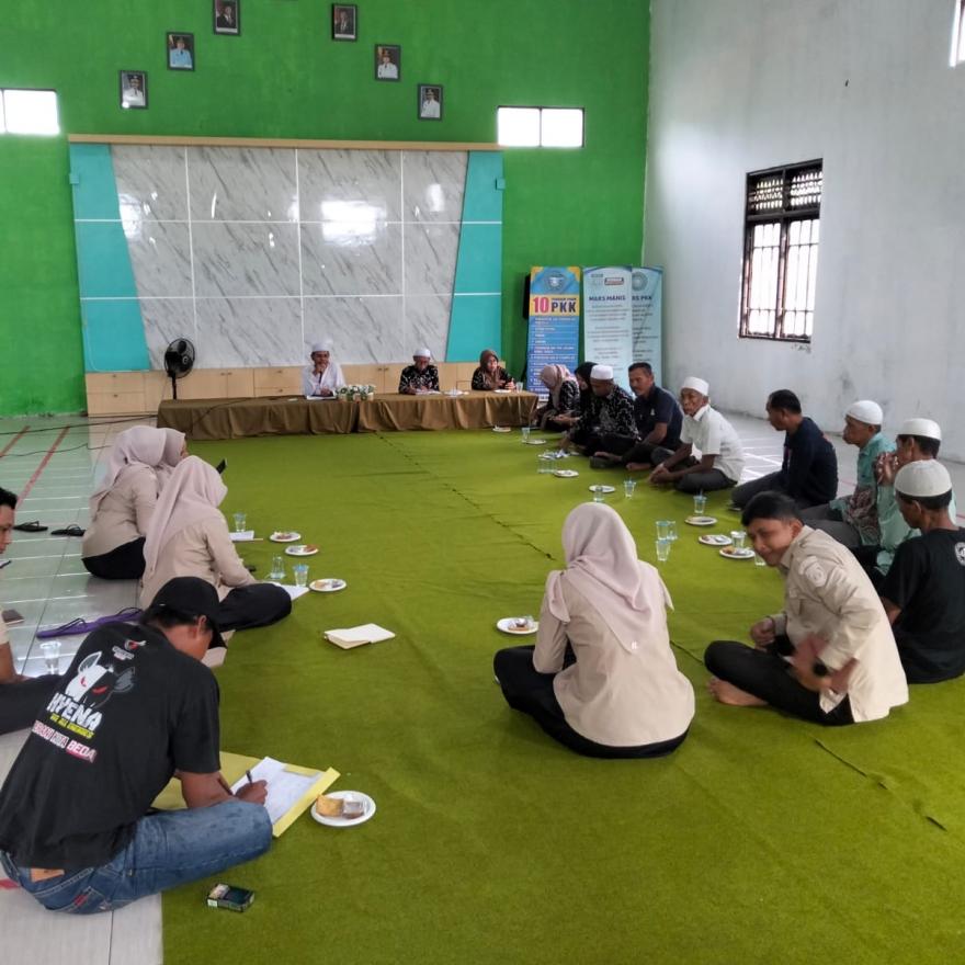 Pemdes Gunung Ulin Gelar Rapat Koordinasi Bersama Perangkat Desa dan Lembaga Desa